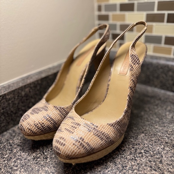 BCBGMAXAZRIA Snakeskin Pumps - Picture 6 of 6